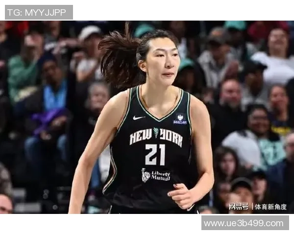 WNBA历史首位亚裔女主帅转任美国女篮助教开启新篇章